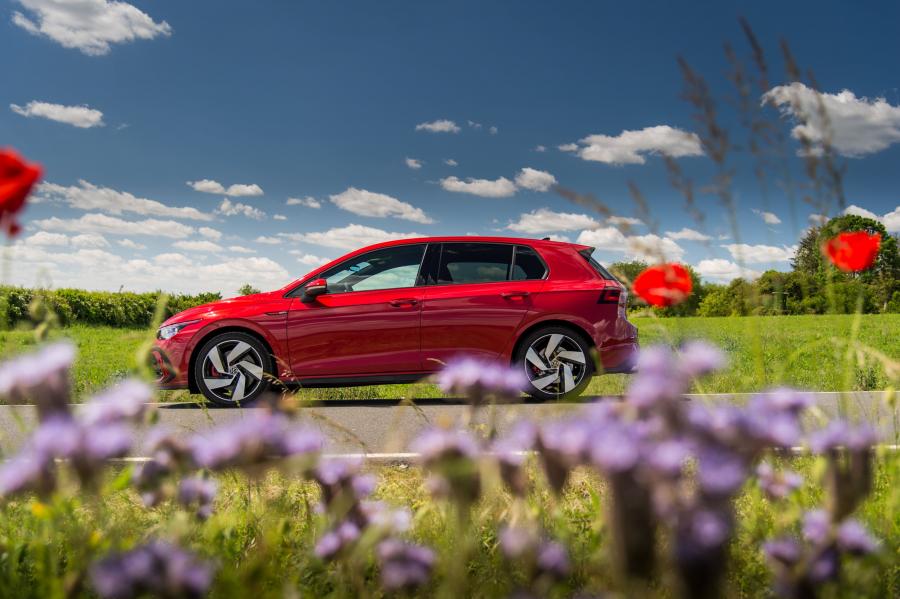  Volkswagen Golf GTI 2020 года  (WW) (фото 40 из 46)